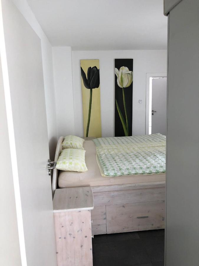 Traumhaftes Apartment In Moenchengladbach Ohler Esterno foto